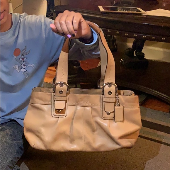 Coach handbag. - Picture 6 of 7